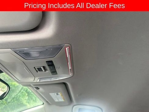 Used 2023 Toyota RAV4 LE AWD/4WD image 9