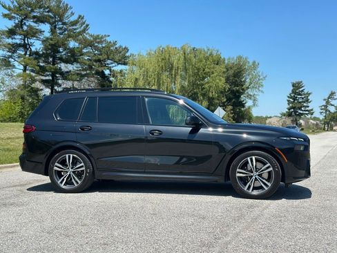 Certified 2024 BMW X7 xDrive40i w/ M Sport Package AWD/4WD image 8