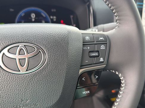 New 2026 Toyota Camry SE FWD image 21