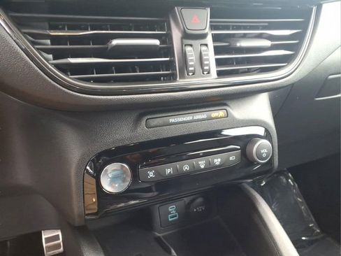 Used 2023 Ford Escape ST-Line Elite AWD/4WD image 10