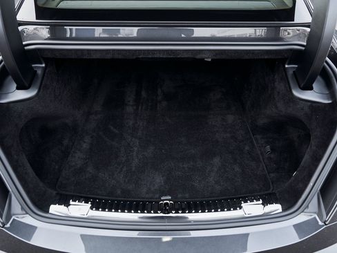 Used 2025 Rolls-Royce Spectre w/ Spectre Launch Package image 18