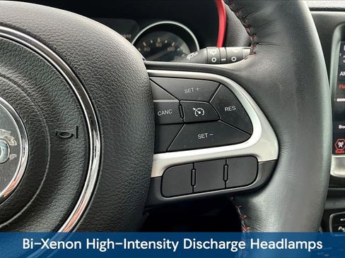 Used 2018 Jeep Compass Trailhawk w/ Leather Interior Group AWD/4WD image 16