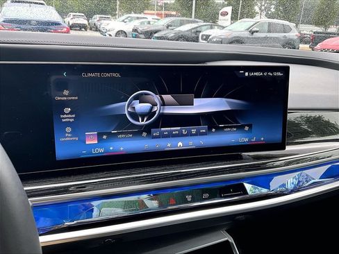Used 2026 BMW 740i xDrive AWD/4WD image 26