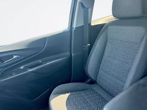 Used 2024 Chevrolet Equinox LT w/ LPO, Floor Liner Package FWD image 25