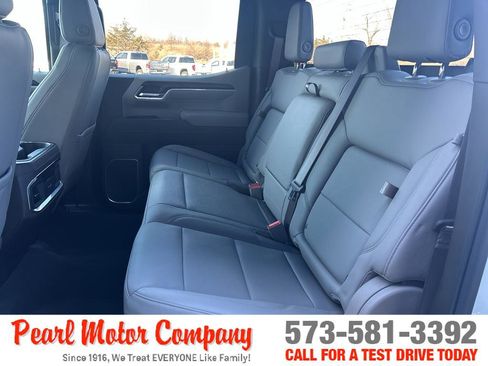 New 2026 GMC Sierra 1500 SLT w/ SLT Premium Package image 22