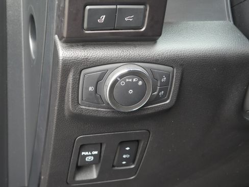 Certified 2021 Ford Expedition Limited AWD/4WD image 6