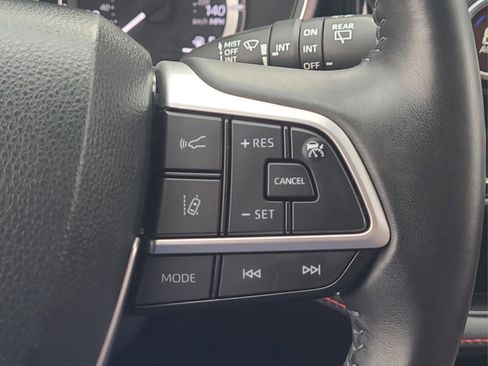 Certified 2023 Toyota Highlander XSE image 24