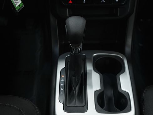 Used 2022 Chevrolet Colorado LT image 18