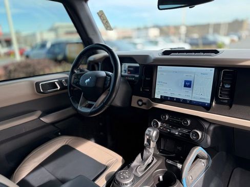 Used 2021 Ford Bronco Wildtrak image 21