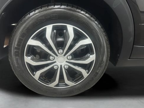 Used 2019 Nissan Kicks S FWD image 34