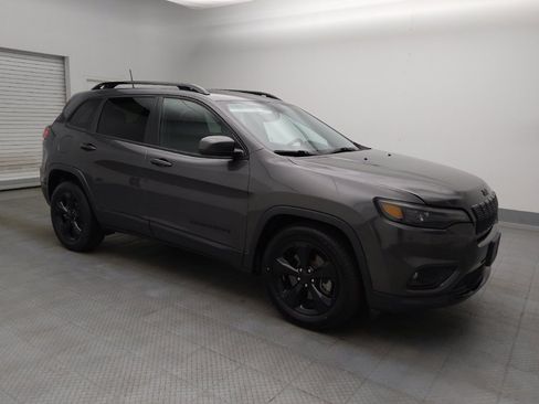 Used 2020 Jeep Cherokee Latitude Plus FWD image 11