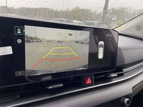 New 2026 Kia Carnival EX image 18