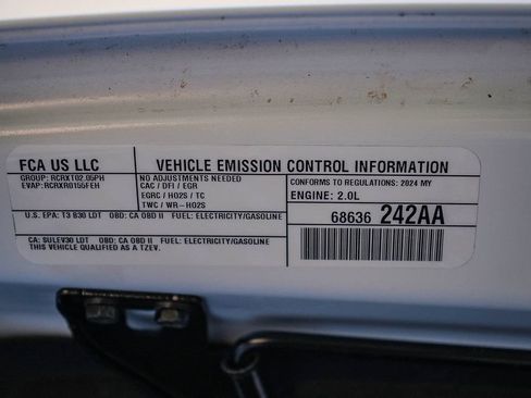 Used 2024 Jeep Wrangler Unlimited Sahara w/ Safety Group AWD/4WD image 24