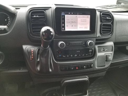 Used 2025 RAM ProMaster 2500 w/ U-Haul Equipment Group FWD image 18