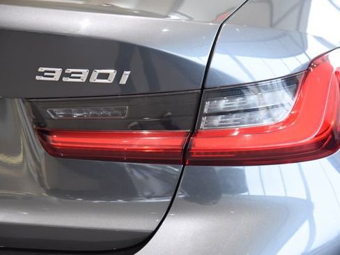 Used 2020 BMW 330i xDrive Sedan w/ Premium Package image 10