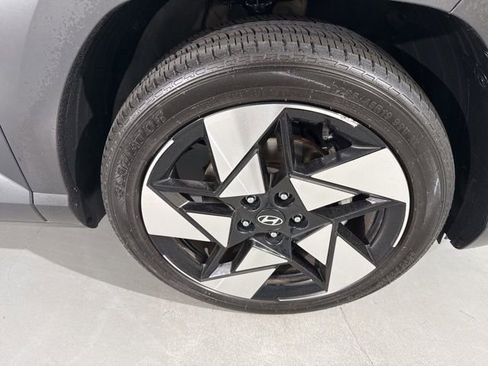 Used 2024 Hyundai Kona Limited FWD image 15