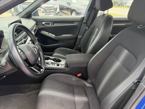 Used 2023 Honda Civic Sport image 15