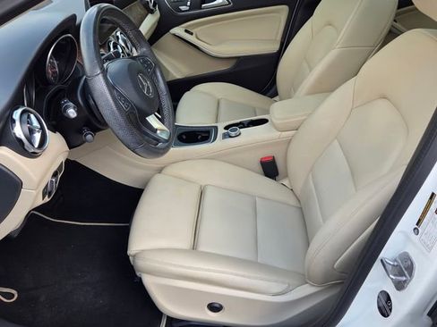 Used 2019 Mercedes-Benz GLA 250 image 11