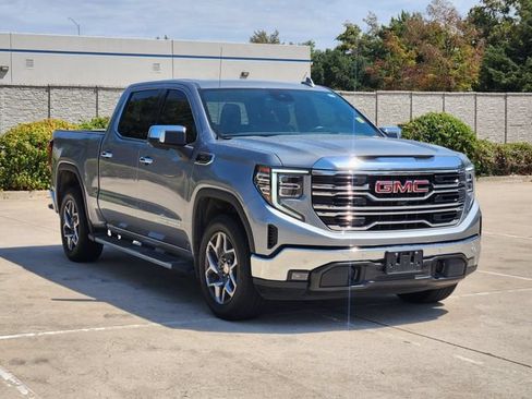 Used 2025 GMC Sierra 1500 SLT w/ SLT Premium Plus Package RWD image 3