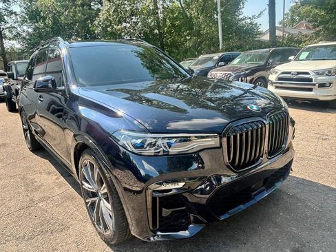 Used 2021 BMW X7 M50i AWD/4WD image 5