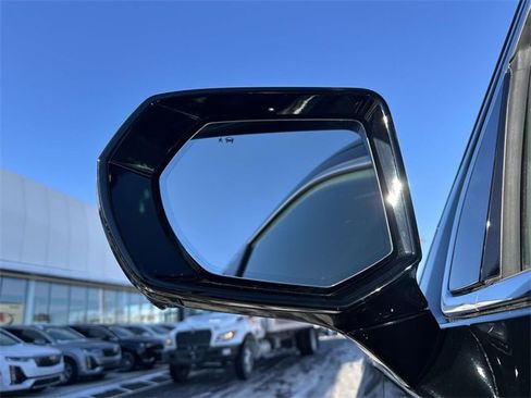 Certified 2025 Cadillac Escalade ESV Premium Luxury Platinum w/ LPO, Floor Liner Package image 10