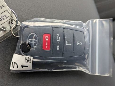 New 2026 Toyota RAV4 SE AWD/4WD image 31