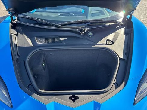 Used 2023 Chevrolet Corvette Stingray Premium Conv w/ Z51 Performance Package RWD image 10