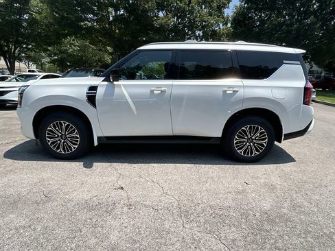 New 2026 Nissan Armada SL w/ Captain's Chari Seat Package AWD/4WD image 4
