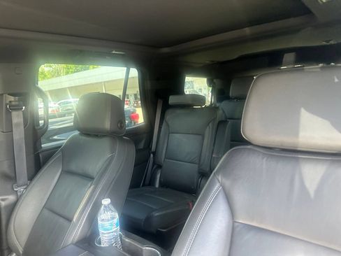 Used 2024 Chevrolet Tahoe Z71 w/ Luxury Package AWD/4WD image 23