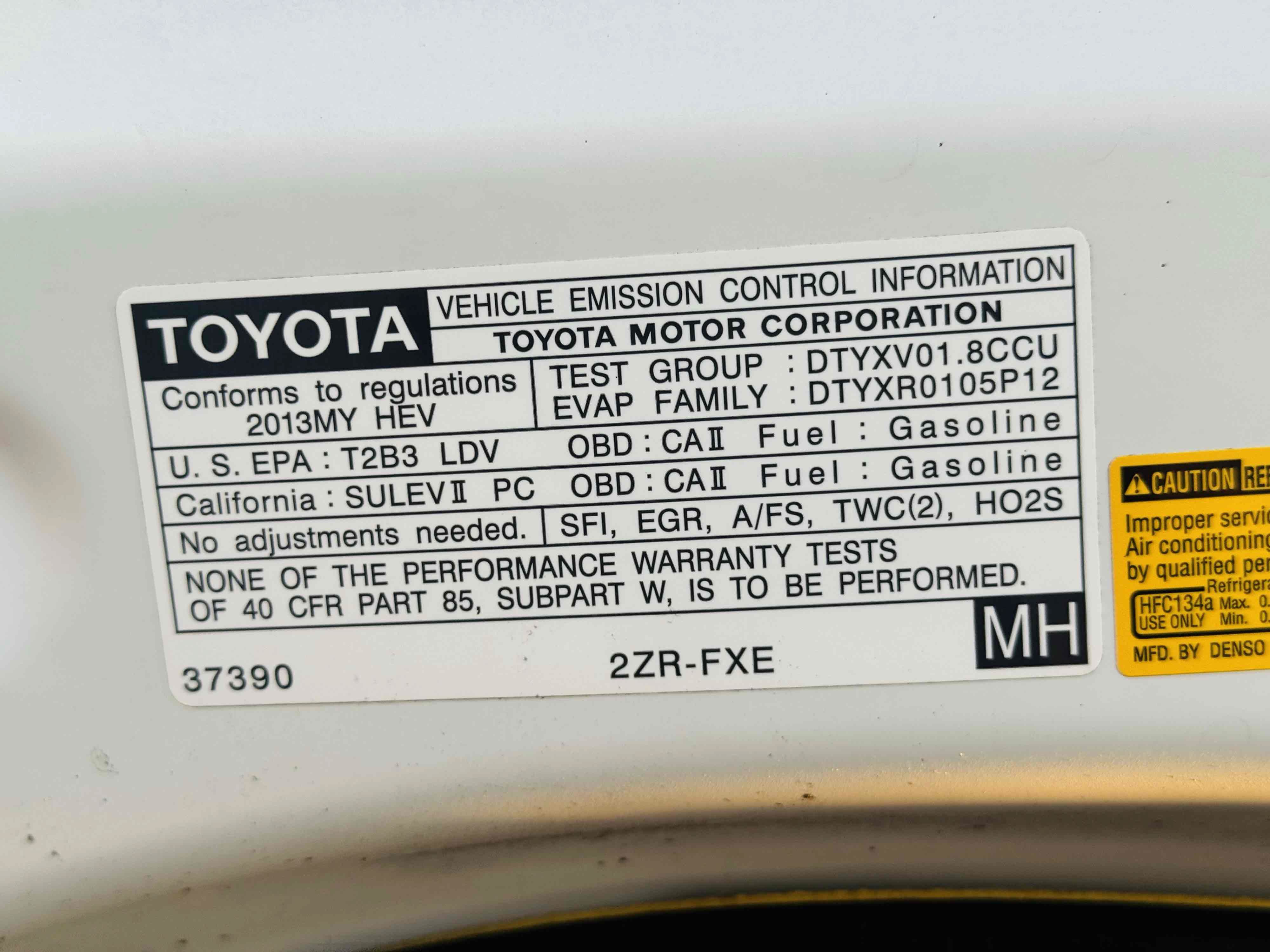 Used 2013 Toyota Prius V Five FWD image 34
