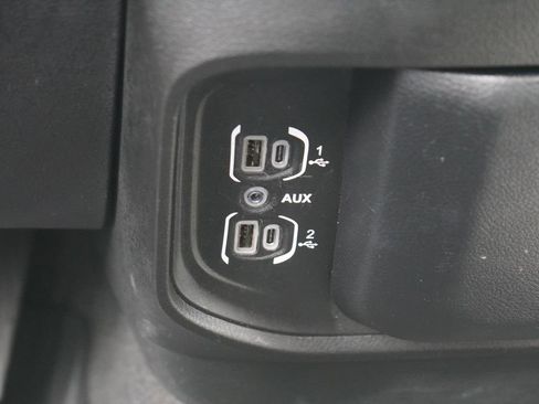 Used 2020 RAM 1500 Big Horn AWD/4WD image 21