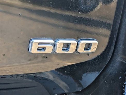 Used 2022 Cadillac Escalade ESV Premium Luxury Platinum image 8