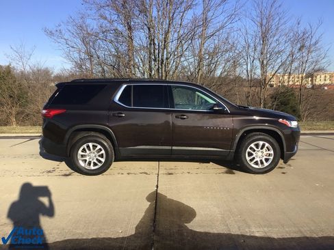 Used 2019 Chevrolet Traverse LT w/ LPO, Floor Liner Package image 2