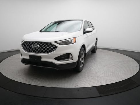 Used 2024 Ford Edge SEL w/ Convenience Package AWD/4WD image 12
