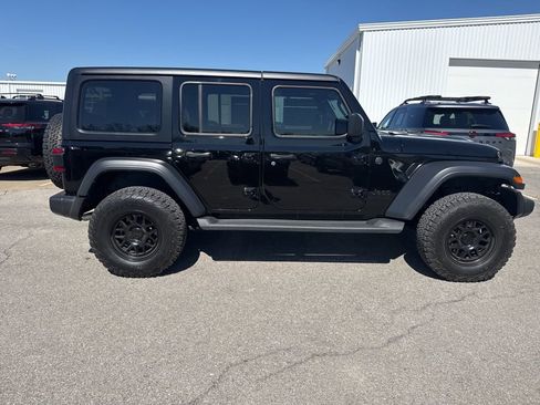 Used 2024 Jeep Wrangler Sport S image 4