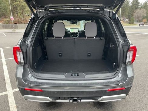 New 2026 Ford Explorer Platinum w/ LUX Leather Package image 17