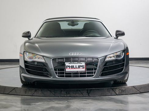 Used 2012 Audi R8 V10 image 9
