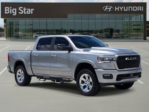 Used 2025 RAM 1500 Big Horn AWD/4WD image 6