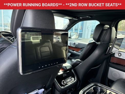 Used 2021 Lincoln Navigator Reserve image 9