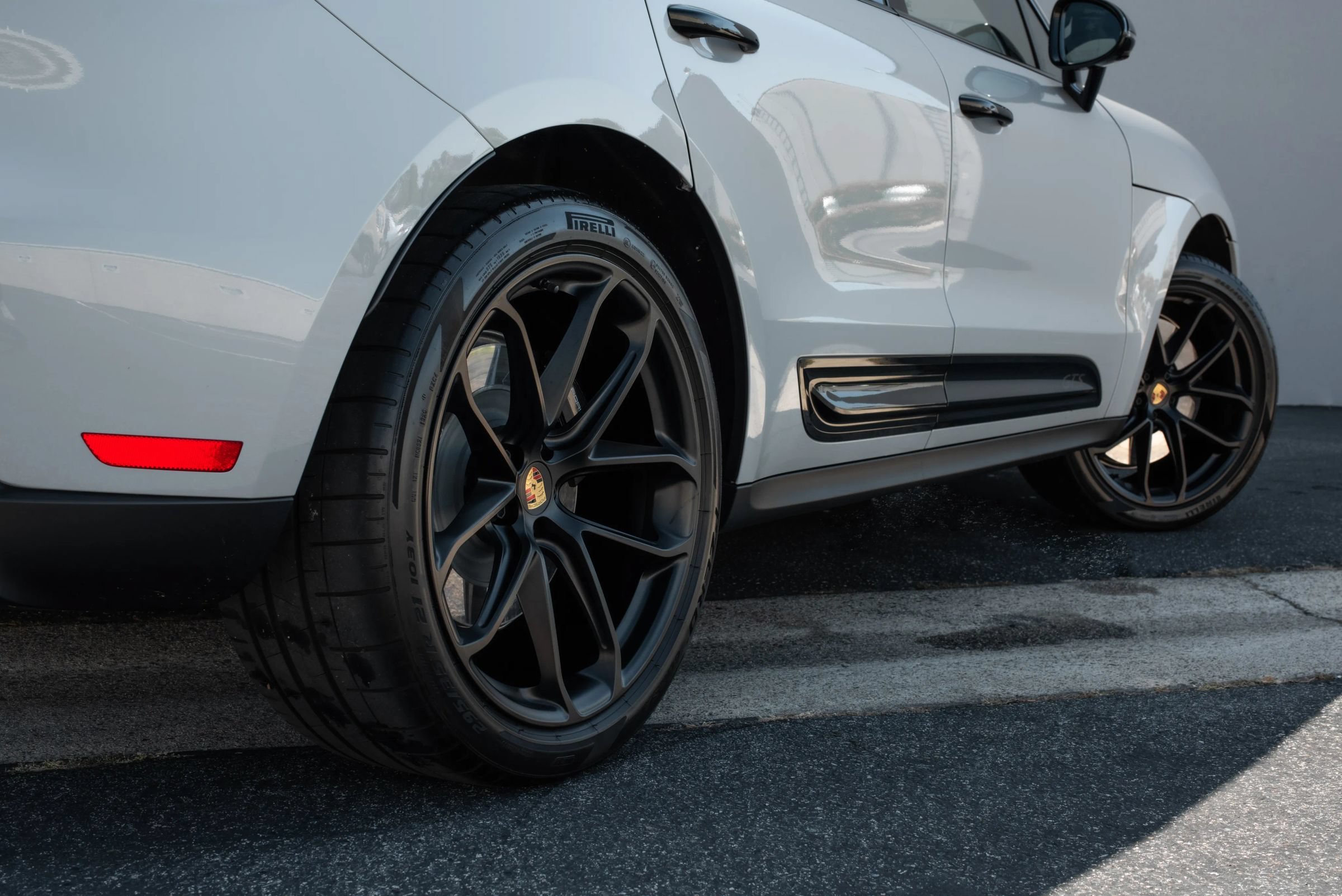 Used 2026 Porsche Macan GTS AWD/4WD image 31