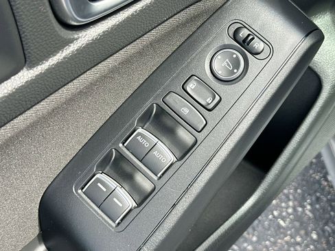 Used 2023 Honda Civic Sport image 17