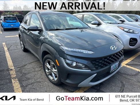 Used 2022 Hyundai Kona SEL w/ Cargo Package AWD/4WD image 1