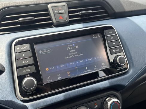 Used 2025 Nissan Versa SV FWD image 20