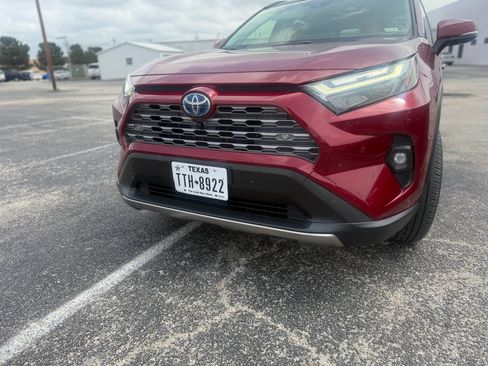 Used 2024 Toyota RAV4 Limited w/ Advanced Technology Package AWD/4WD image 4