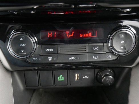 Used 2025 Mitsubishi Eclipse Cross ES image 21