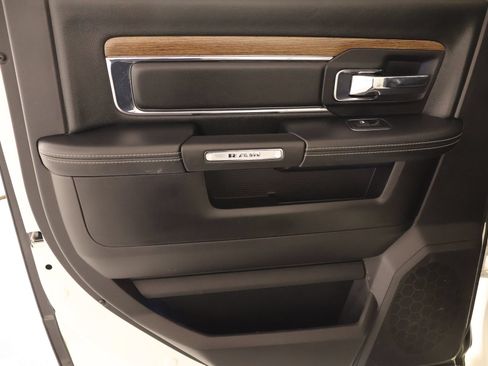 Used 2018 RAM 2500 Laramie AWD/4WD image 18