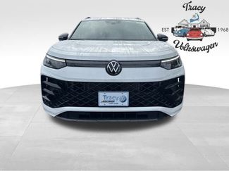 New 2025 Volkswagen Tiguan SE R-Line video 2