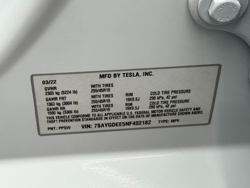 Used 2022 Tesla Model Y Long Range AWD/4WD image 44
