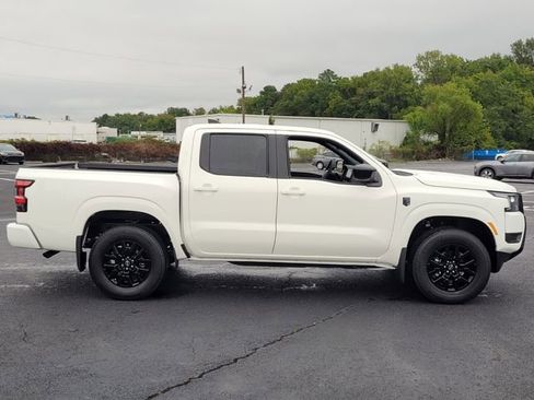New 2026 Nissan Frontier SV w/ Tow Package AWD/4WD image 2