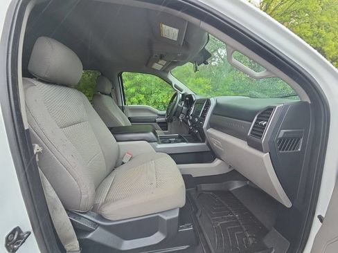 Used 2019 Ford F250 XLT w/ XLT Premium Package AWD/4WD image 29